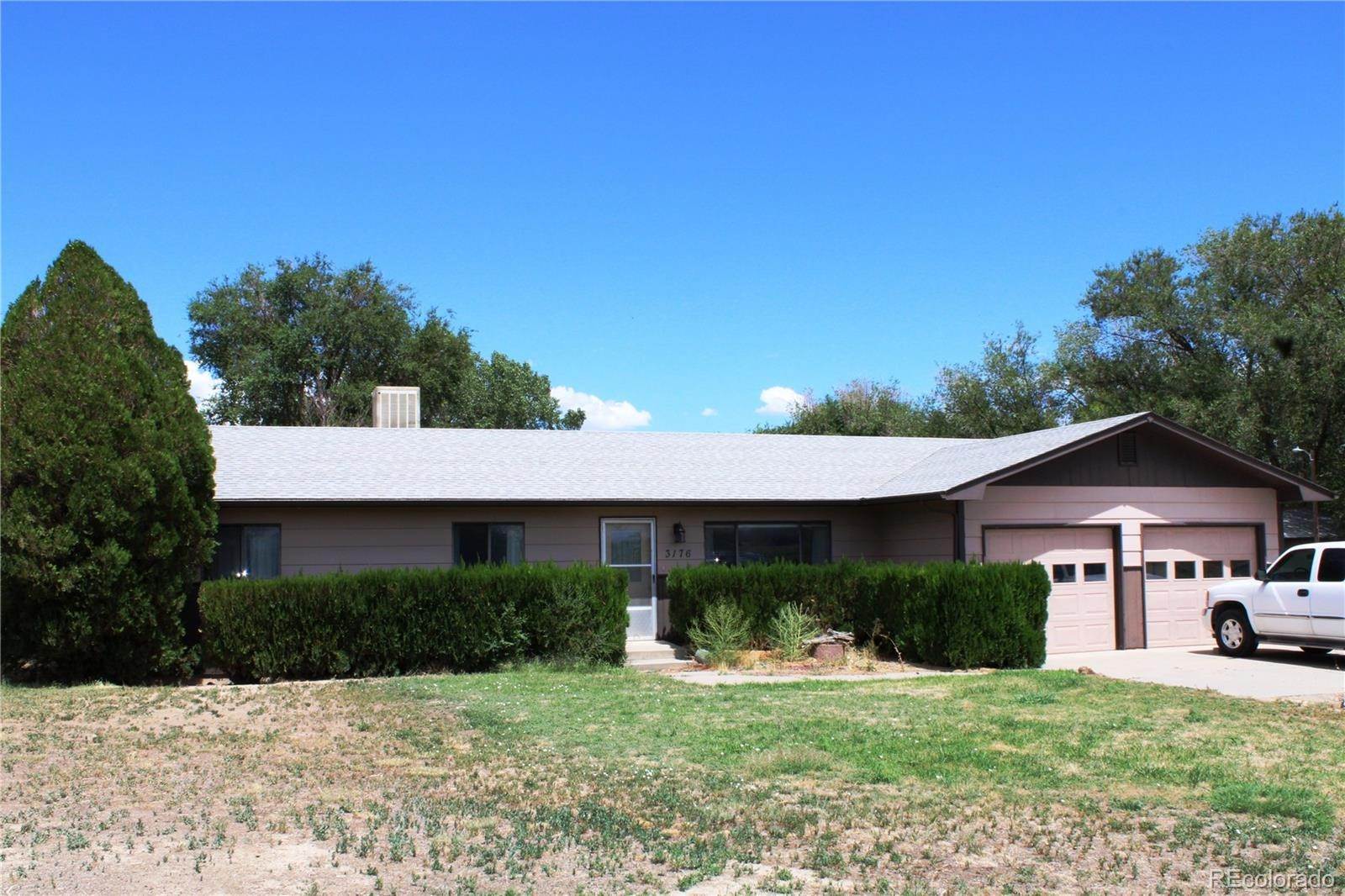 Single Family Homes pour l Vente à 3176 C Road Grand Junction, Colorado 81503 États-Unis