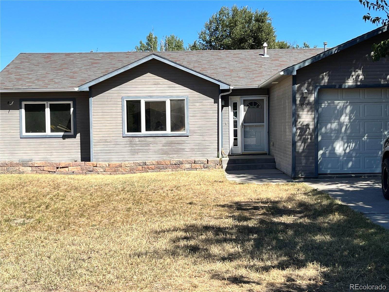 Single Family Homes 为 销售 在 1505 Locust Avenue Rocky Ford, 科罗拉多州 81067 美国