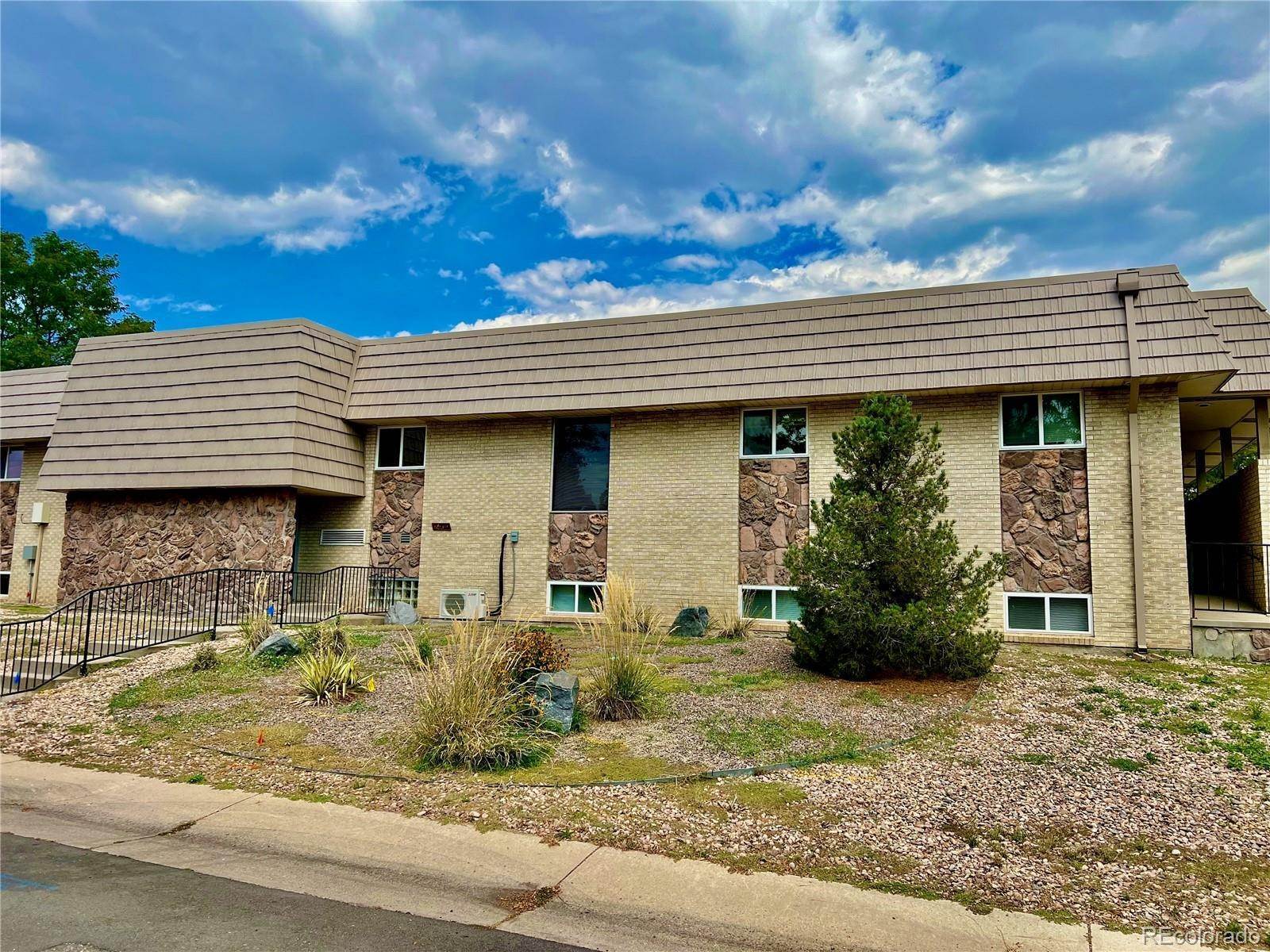 Commercial for Sale at 12001 W 63rd Place Arvada, Colorado 80004 United States