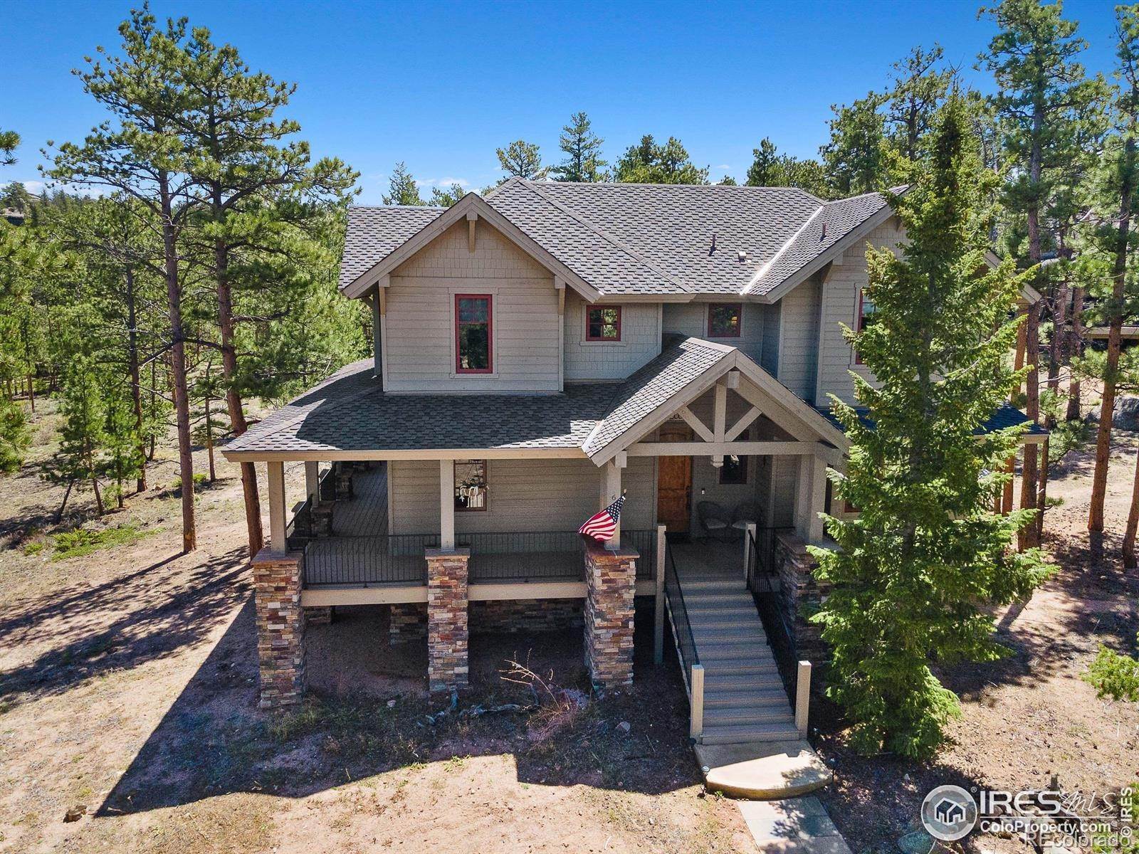 Single Family Homes 为 销售 在 664 Bear Cub Lane Red Feather Lakes, 科罗拉多州 80545 美国