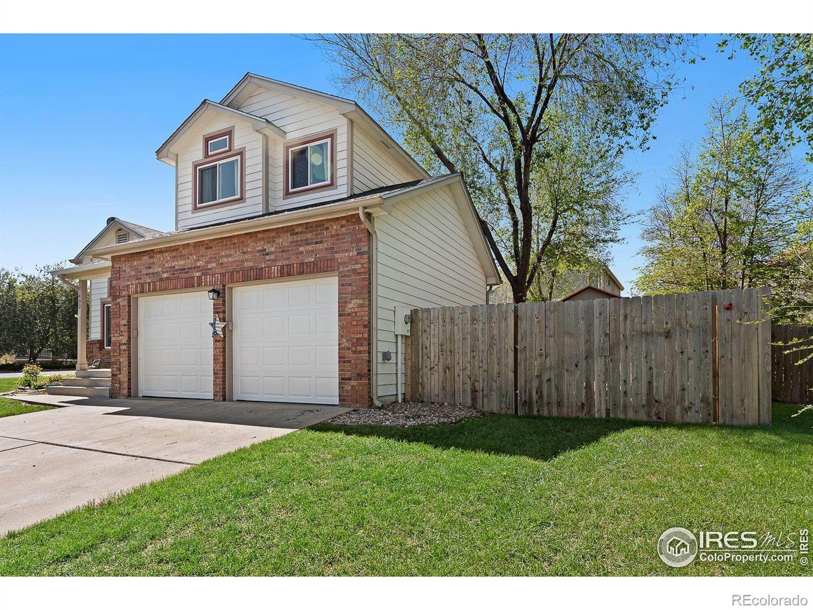4. Single Family Homes for Sale at 493 E 16th Avenue Longmont, Colorado 80504 United States
