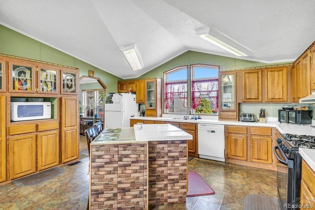 13. Single Family Homes for Sale at 6464 Dillon Drive #17 Pueblo, Colorado 81008 United States