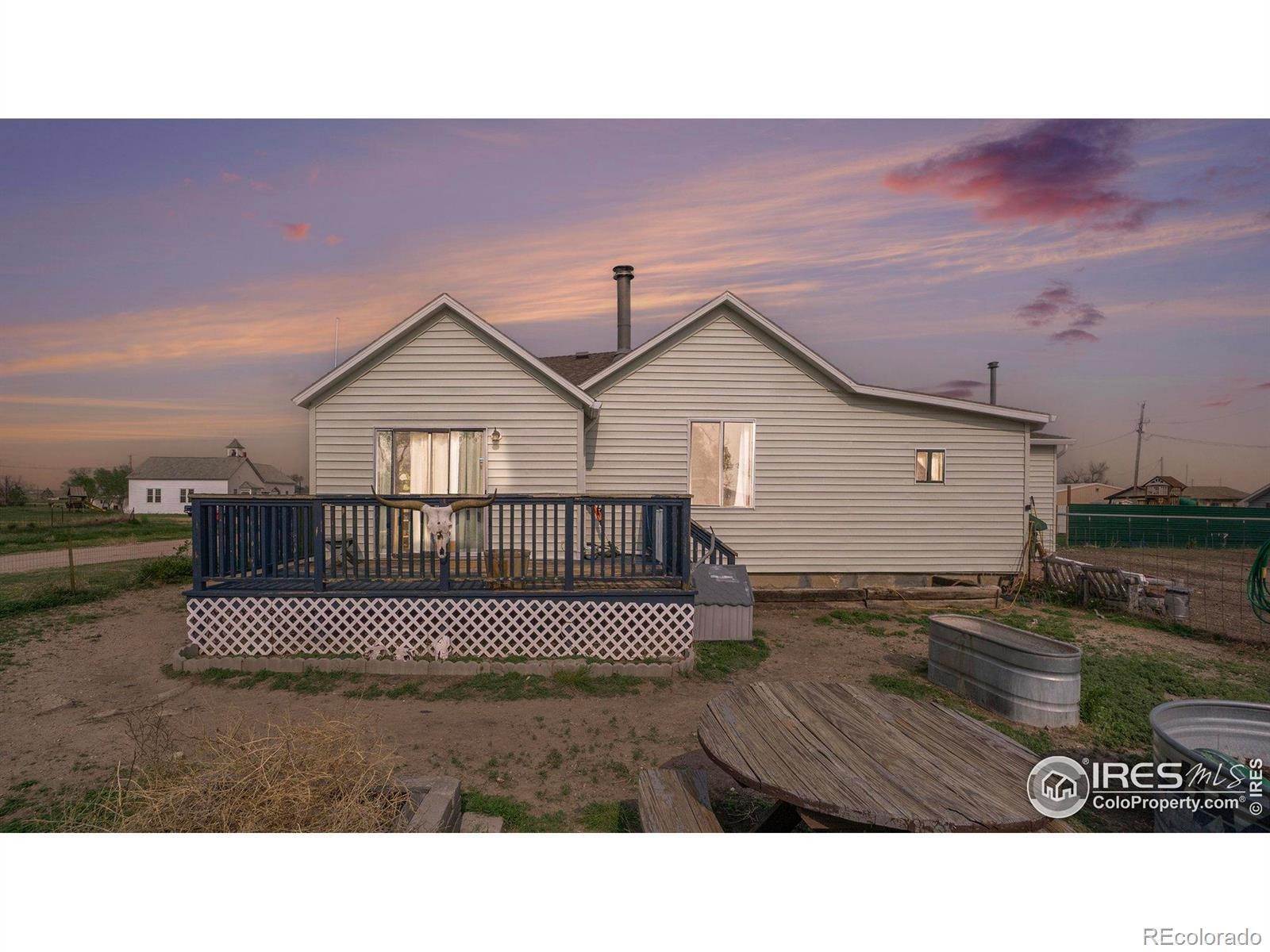 Single Family Homes 为 销售 在 220 Cheyenne Avenue Grover, 科罗拉多州 80729 美国