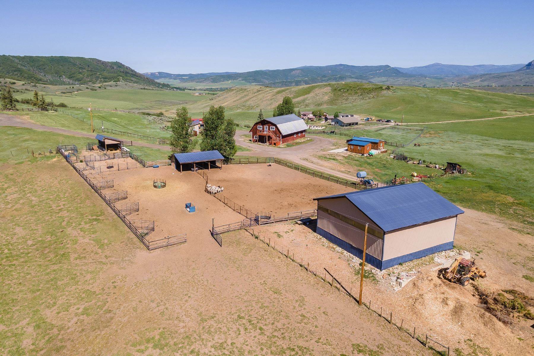 33. Single Family Homes for Sale at Views With Acreage 38300 Klein Road Steamboat Springs, Colorado 80487 United States