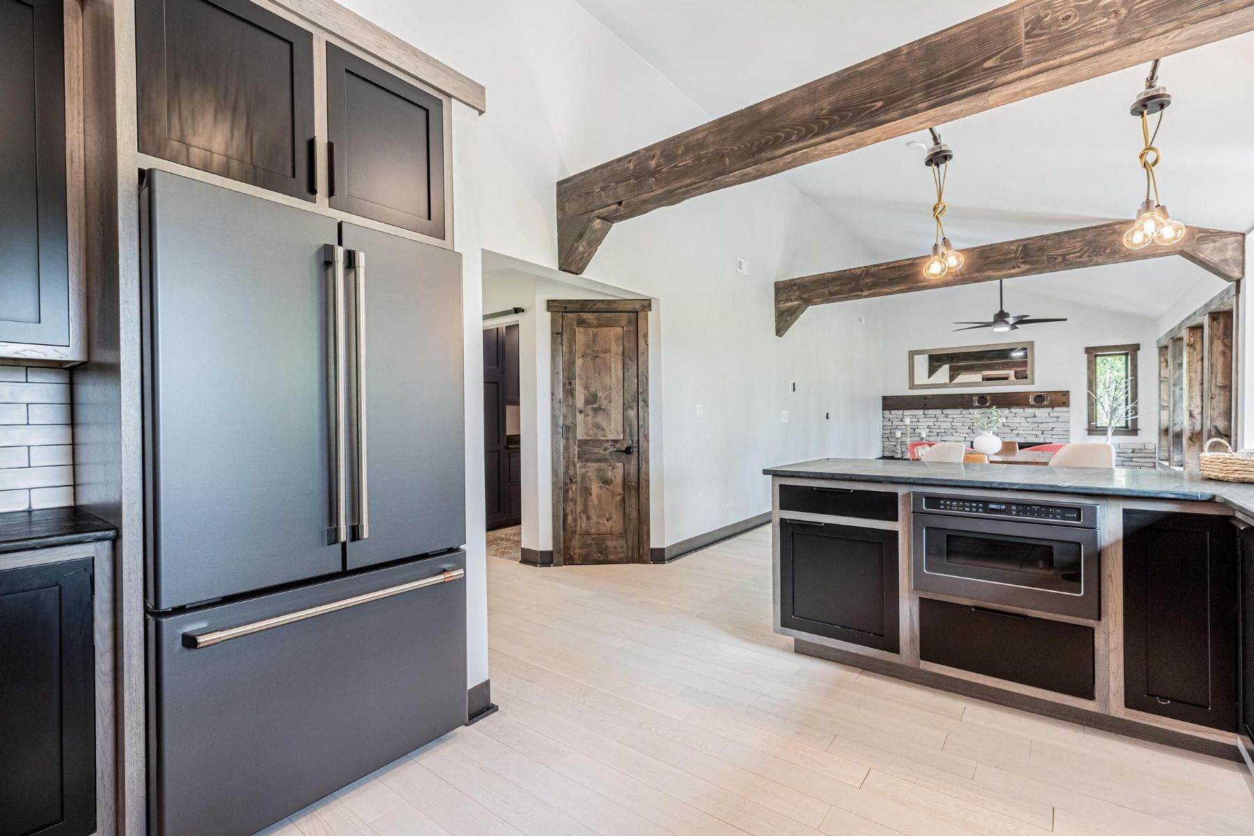 7. Single Family Homes for Sale at Renovated Home in a Prime Location 848 Spring Hill Road Steamboat Springs, Colorado 80487 United States