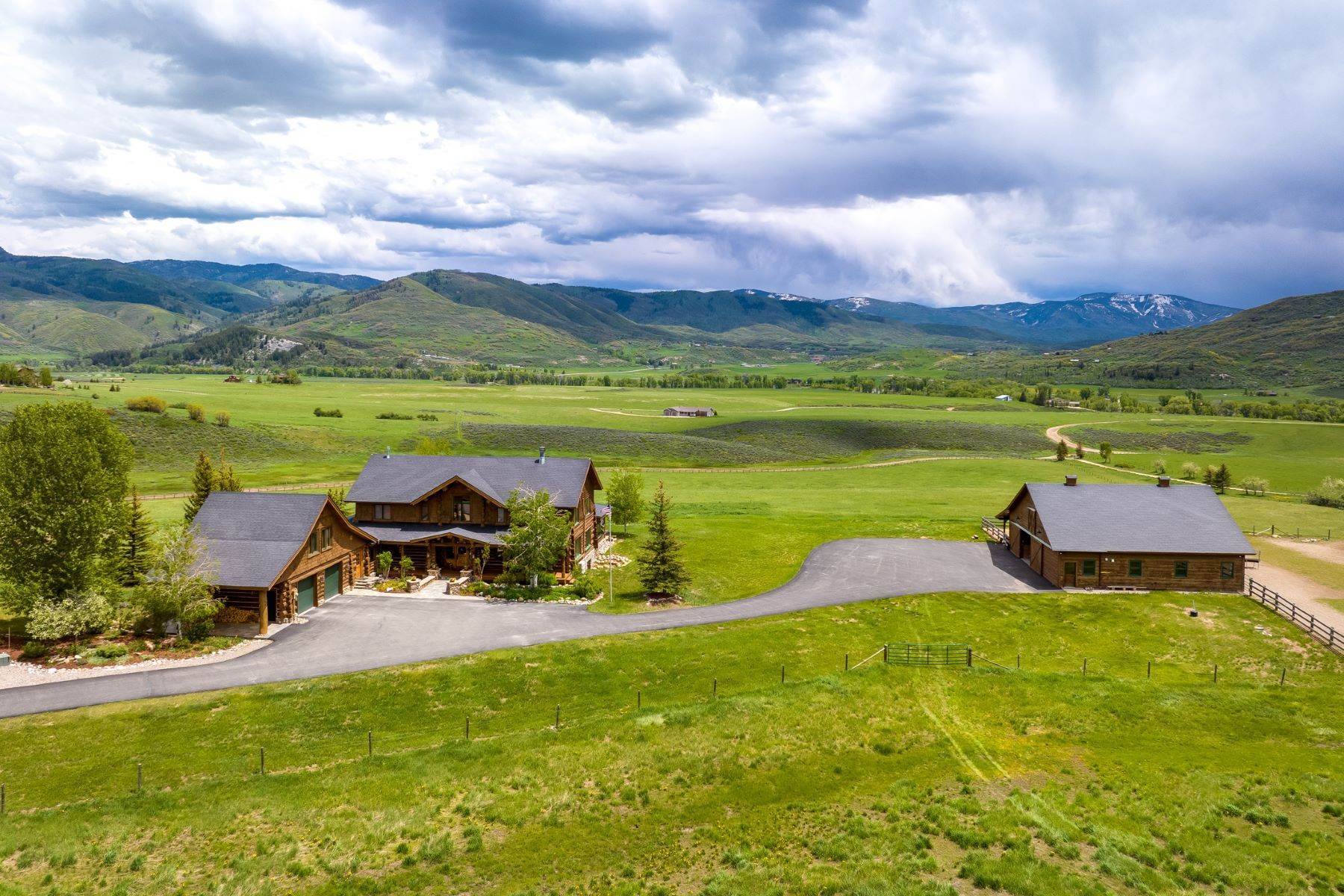 Single Family Homes for Sale at 43500 Old Elk Trail, Steamboat Springs, CO, 80487 43500 Old Elk Trail Steamboat Springs, Colorado 80487 United States